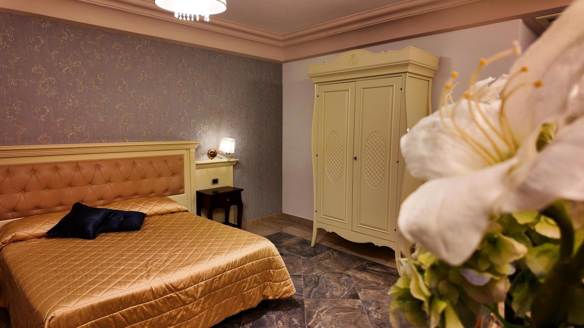 Regina Di Saba - Hotel Villa Per Ricevimenti Grottaminarda Dış mekan fotoğraf